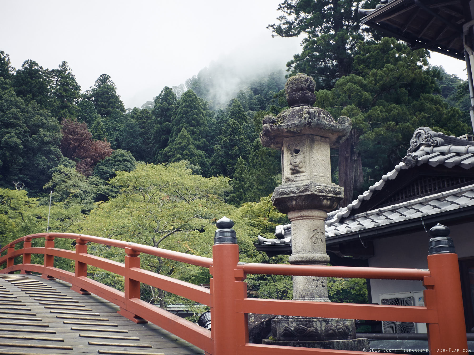 The Mist-Shrouded Temple of Murou-Ji